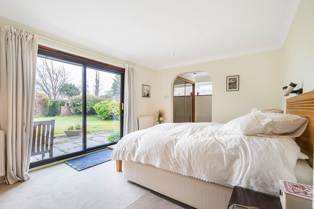 Additional image 9 of 3 bed detached bungalow for saleBroad Walk, Caterham CR3