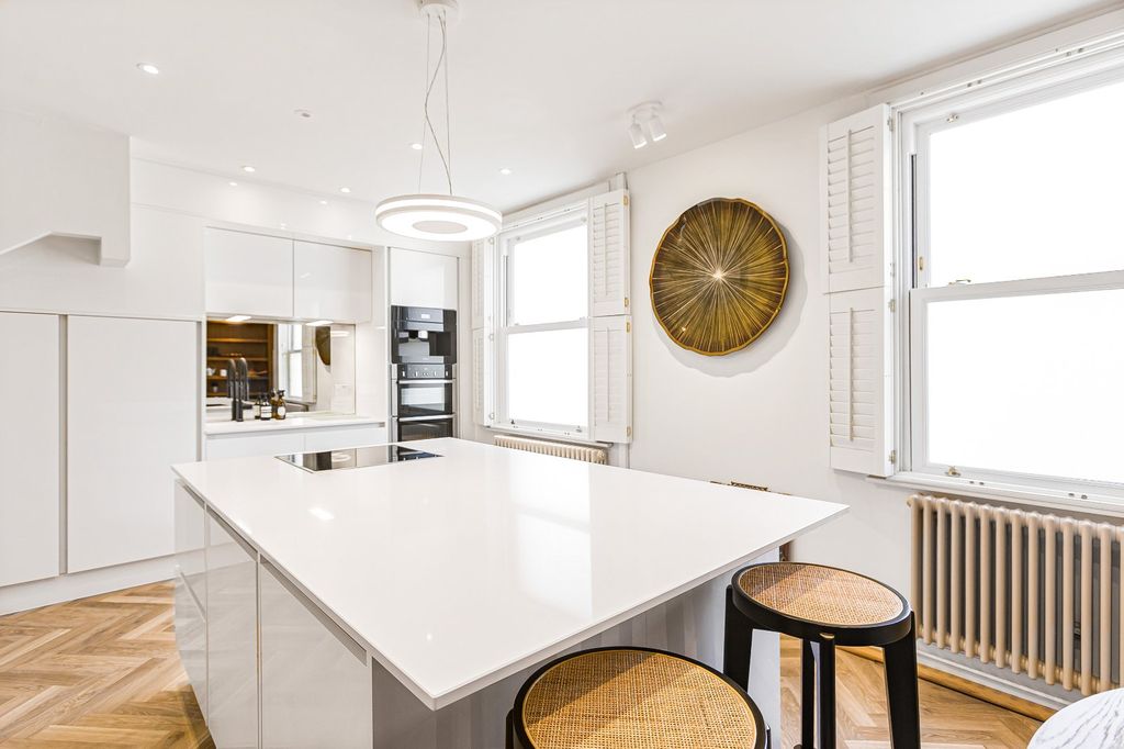 Additional image 13 of 3 bed end terrace house for saleCricklade Street, Cirencester, Gloucestershire GL7