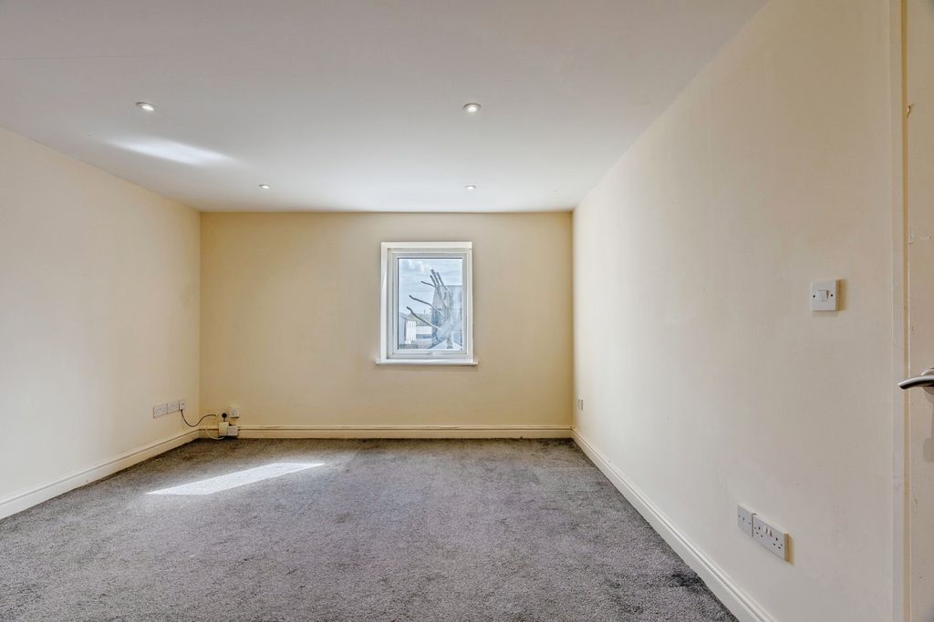 Additional image 2 of 2 bed flat for saleAllendale Street, Burnley, Lancashire BB12