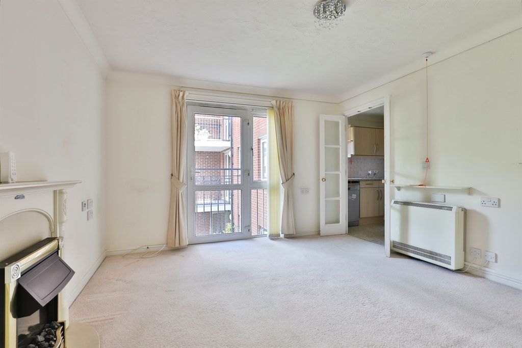 Additional image 4 of 2 bed flat for saleStour Road, Christchurch BH23