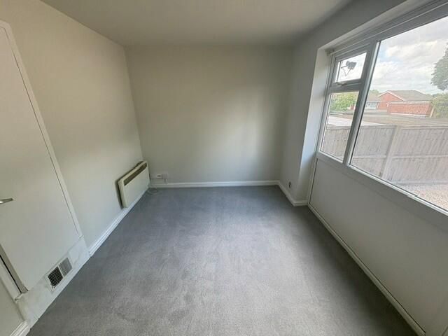 Additional image 3 of Studio for saleColumbian Crescent, Burntwood WS7