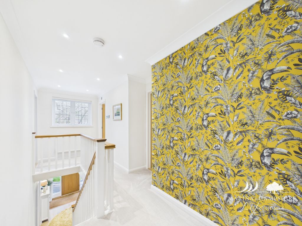 Additional image 20 of 4 bed detached house for saleDunstan Close, Chichester PO19