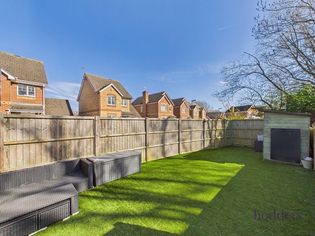 Additional image 8 of 4 bed semi-detached house for saleTwynersh Avenue, Chertsey, Surrey KT16