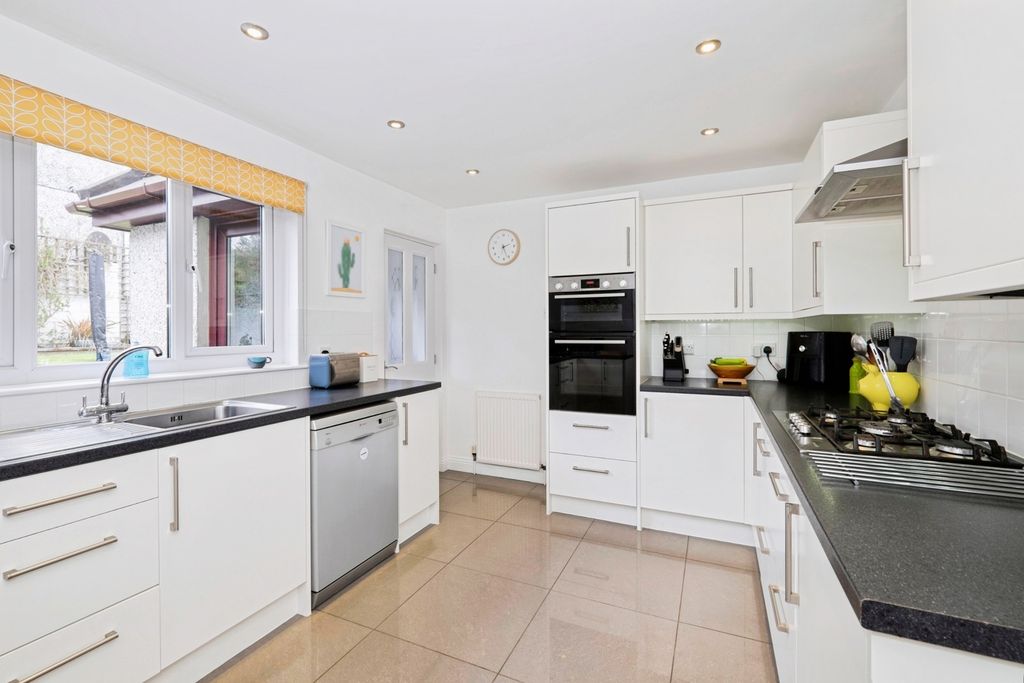 Additional image 10 of 3 bed detached house for saleParc-An-Bans, Camborne, Cornwall TR14
