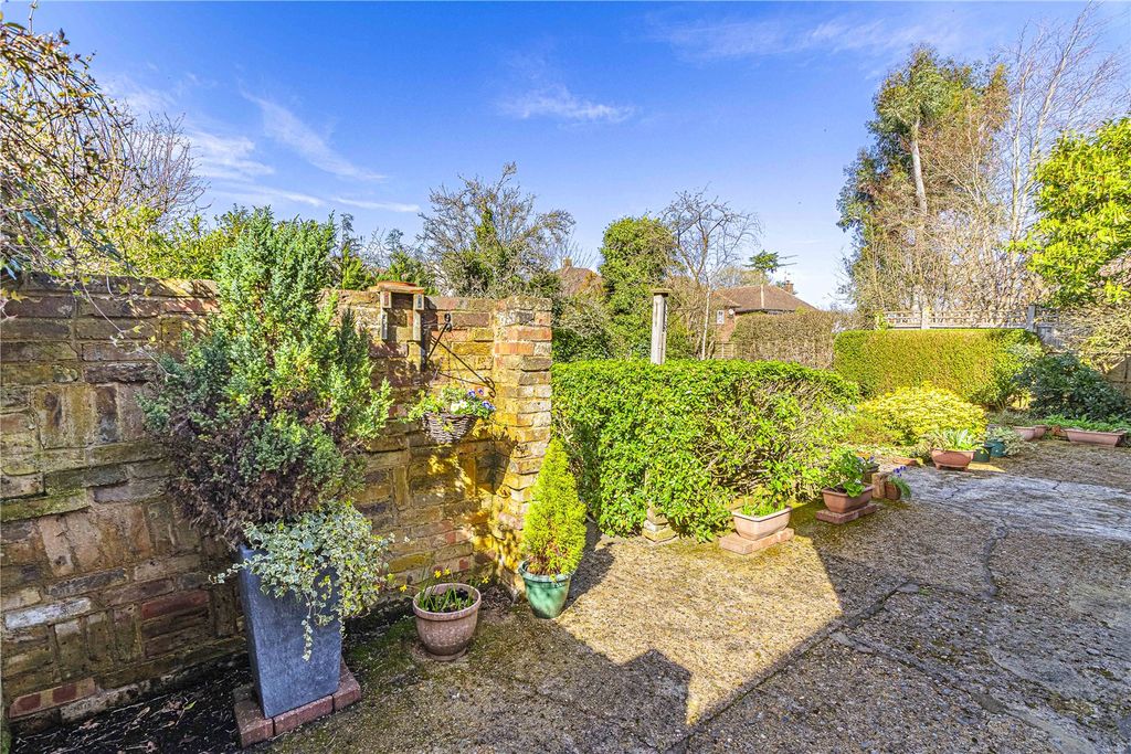 Additional image 35 of 4 bed end terrace house for saleBelle Vue Lane, Bushey Heath, Bushey, Hertfordshire WD23