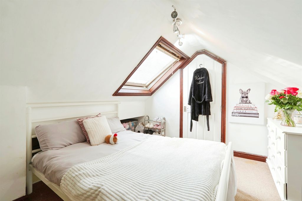 Additional image 4 of 7 bed semi-detached house for saleWheldon Road, Castleford WF10