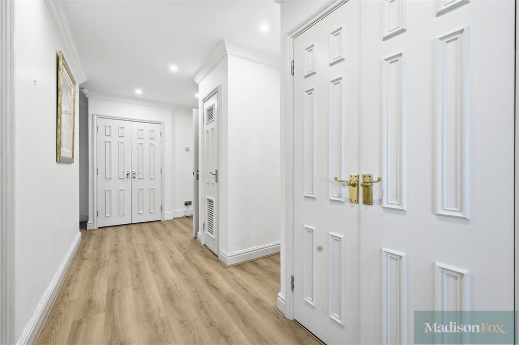 Additional image 2 of 2 bed flat for saleManor Road, Chigwell, Essex IG7