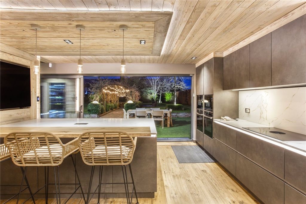 Additional image 20 of 6 bed semi-detached house for saleLittle Rake Lane, Chorlton-By-Backford, Chester CH2