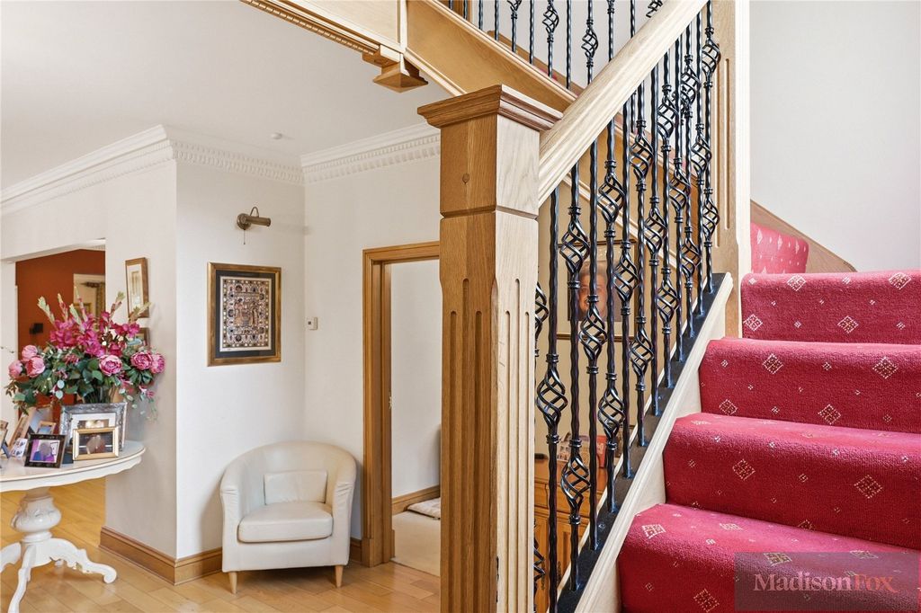 Additional image 20 of 6 bed detached house for saleTomswood Road, Chigwell IG7