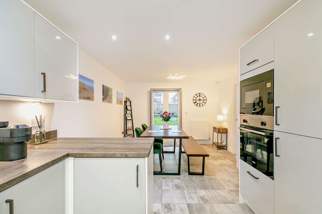 Additional image 4 of 4 bed detached house for saleLowe Lane, Castleford, West Yorkshire WF10