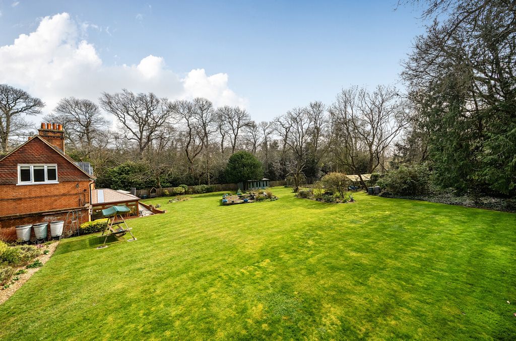 Additional image 12 of 4 bed detached house for saleKemnal Road, Chislehurst, Kent BR7