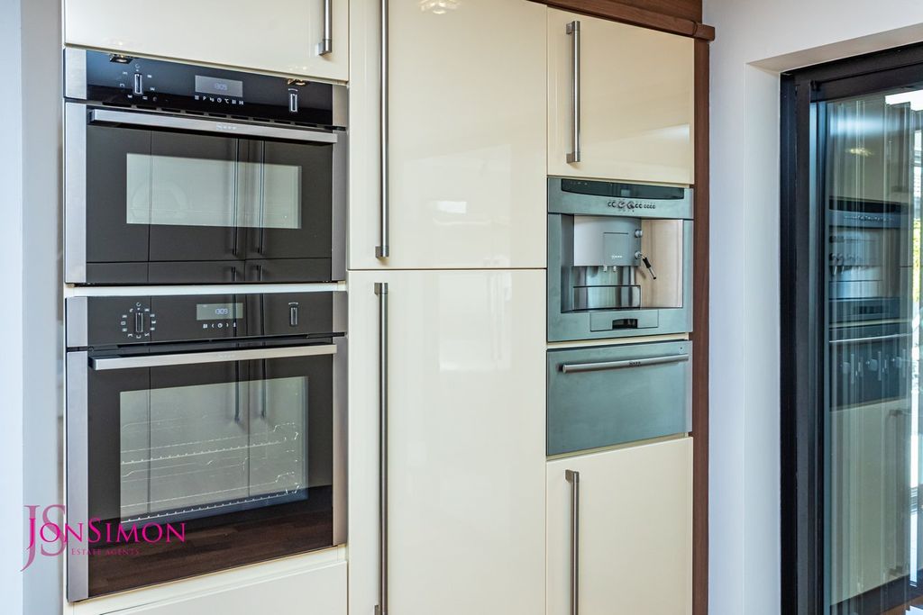 Additional image 18 of 5 bed detached house for saleCockey Moor Road, Bury BL8