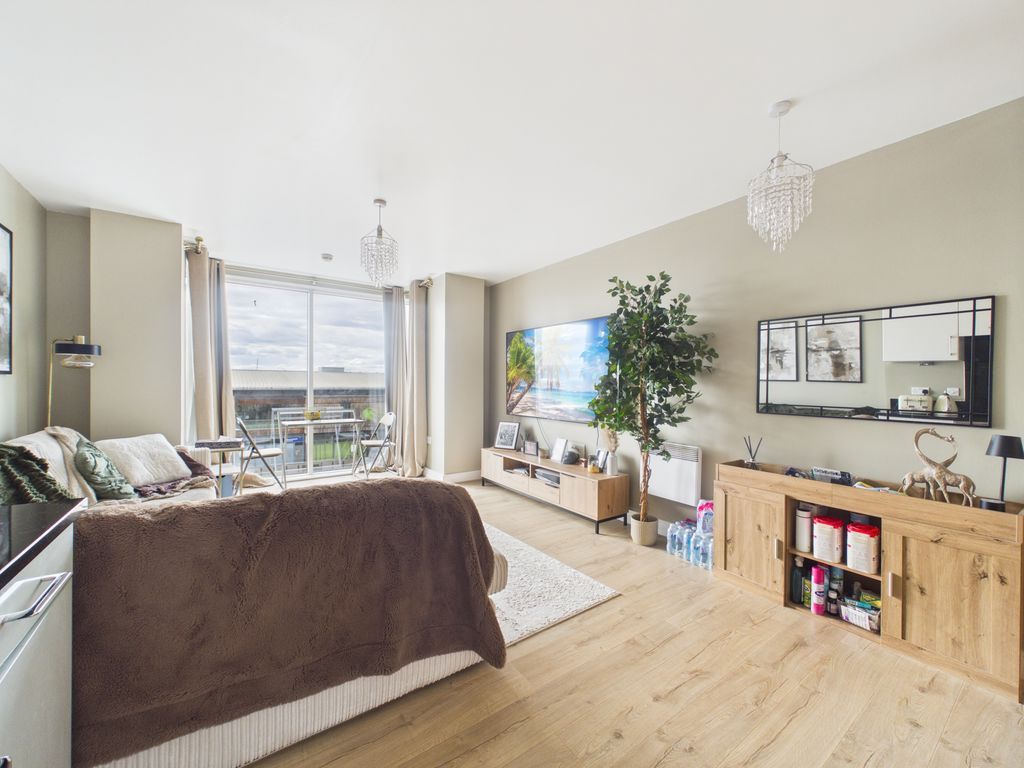 Additional image 10 of 2 bed flat for saleDock Head Road, Chatham ME4