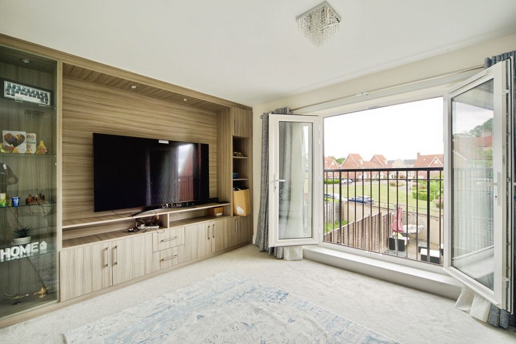 Additional image 9 of 4 bed end terrace house for saleAlderwood Terrace, Chigwell IG7