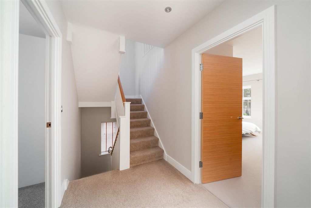 Additional image 17 of 5 bed detached house for saleTreeneuk Gardens, Ashgate, Chesterfield S40