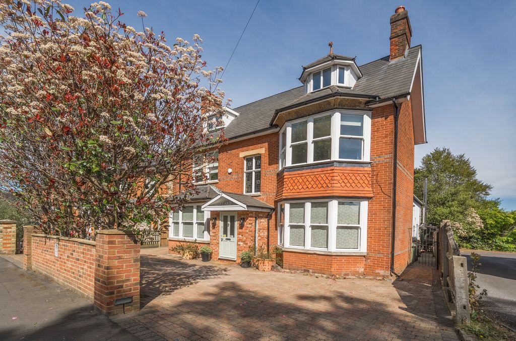 Additional image 30 of 5 bed detached house for saleThe Avenue, Camberley, Surrey GU15