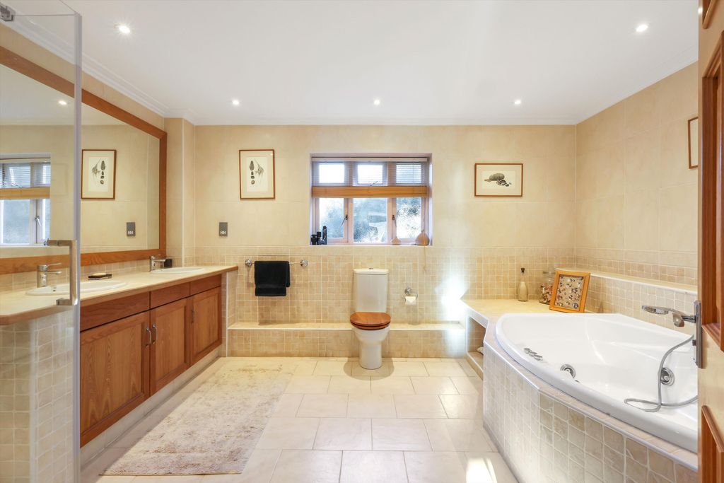 Additional image 19 of 5 bed detached house for saleAshley Road, Charlton Kings, Cheltenham, Gloucestershire GL52