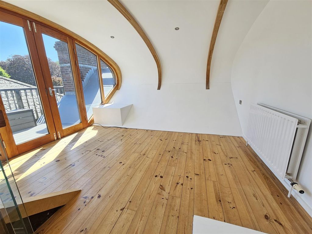 Additional image 8 of 2 bed flat for saleWest Street, Tavistock PL19