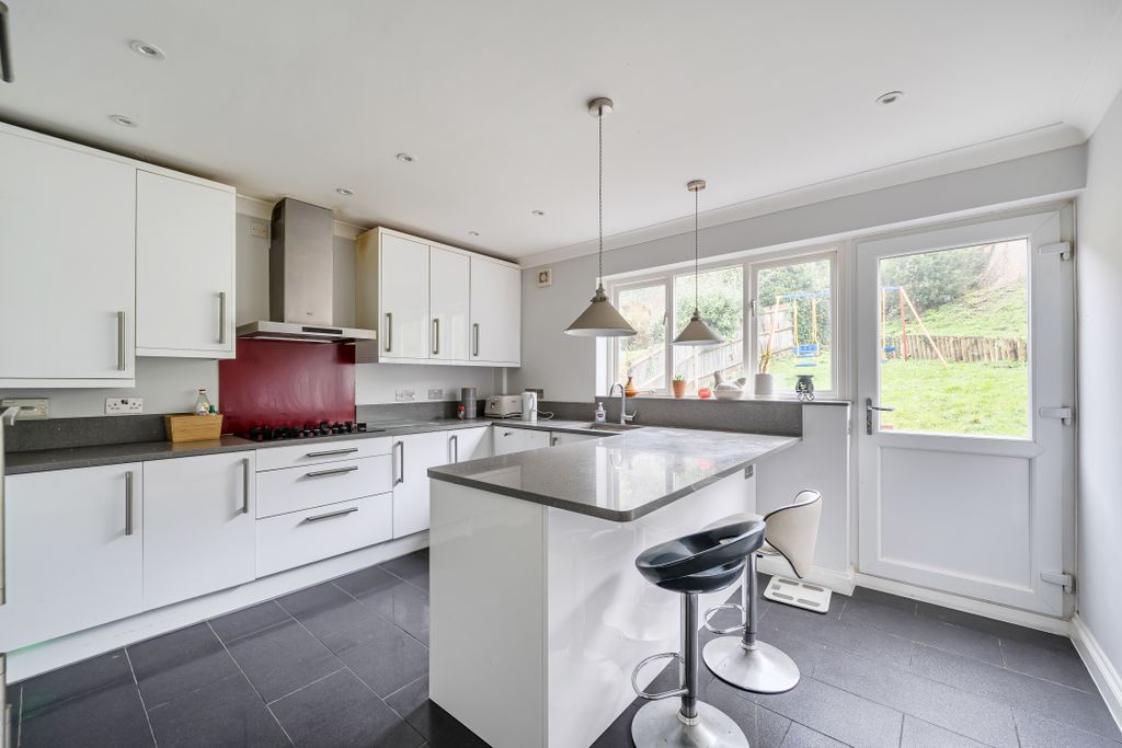 Additional image 2 of 5 bed detached house for saleDeerswood Close, Caterham CR3