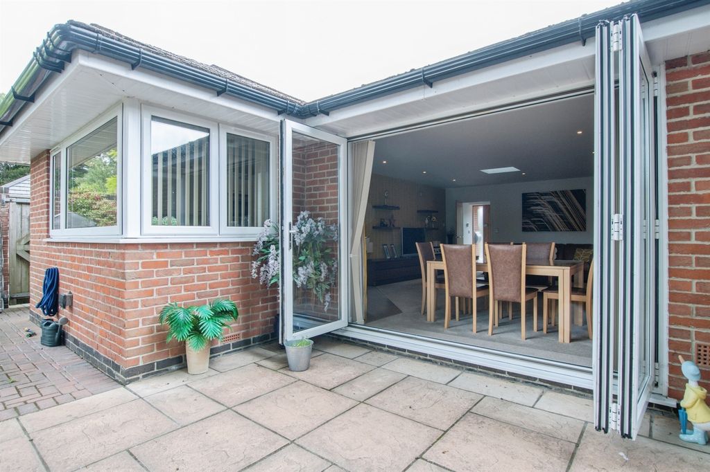 Additional image 15 of 3 bed detached bungalow for saleSpringfield Avenue, Christchurch BH23