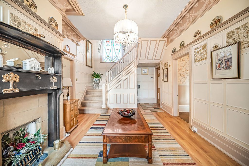 Additional image 2 of 4 bed detached house for salePadiham Road, Burnley BB12