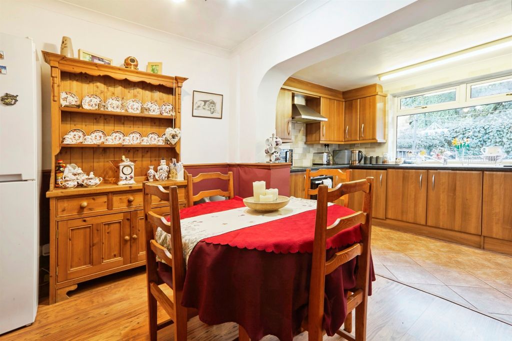 Additional image 8 of 7 bed semi-detached house for saleWheldon Road, Castleford WF10