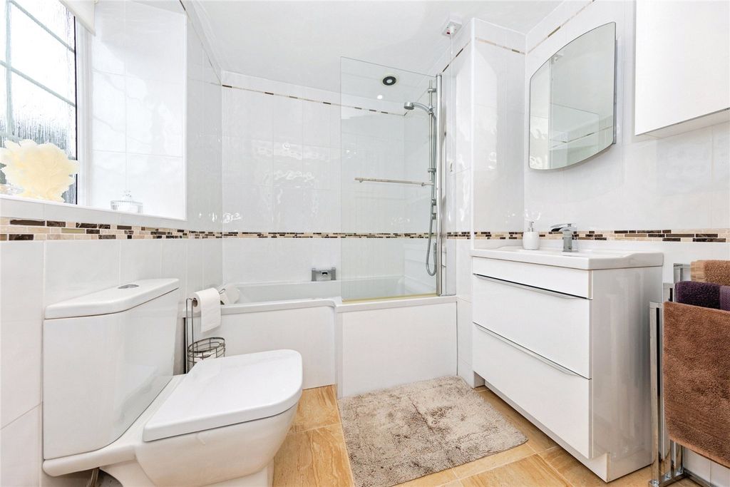 Additional image 19 of 3 bed bungalow for saleGwscwm Road, Burry Port, Carmarthenshire SA16