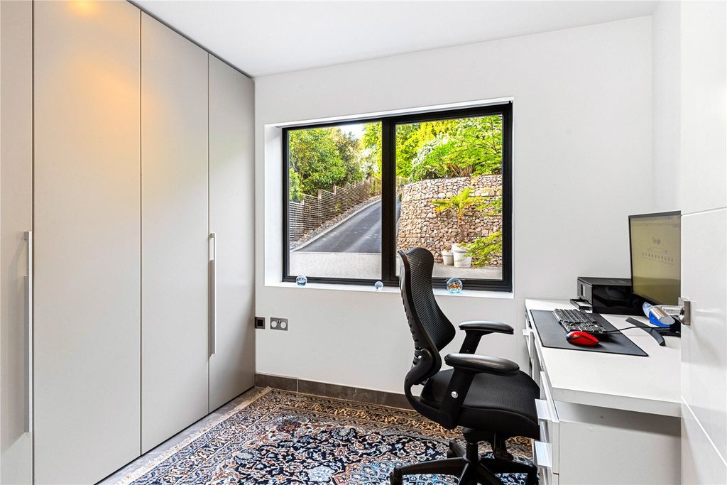 Additional image 10 of 4 bed detached house for saleMaywood Drive, Camberley, Surrey GU15