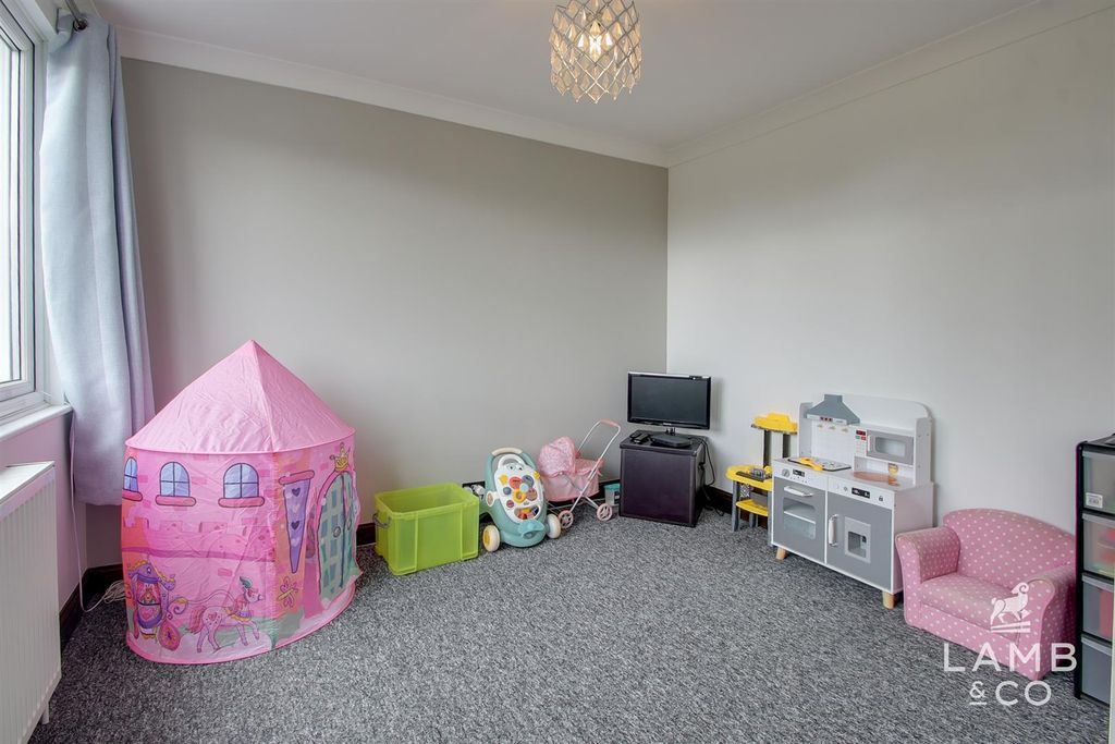 Additional image 17 of 5 bed detached house for saleLondon Road, Little Clacton CO16