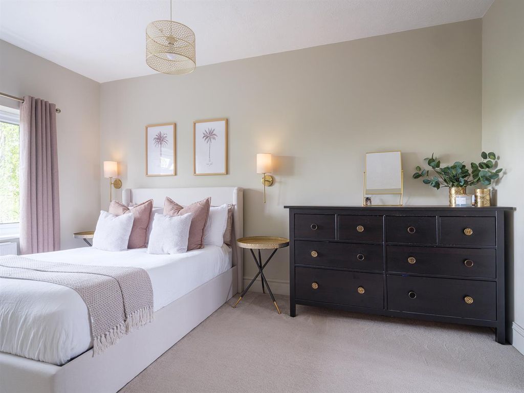 Additional image 15 of 5 bed detached house for saleYewstock Crescent West, Chippenham SN15