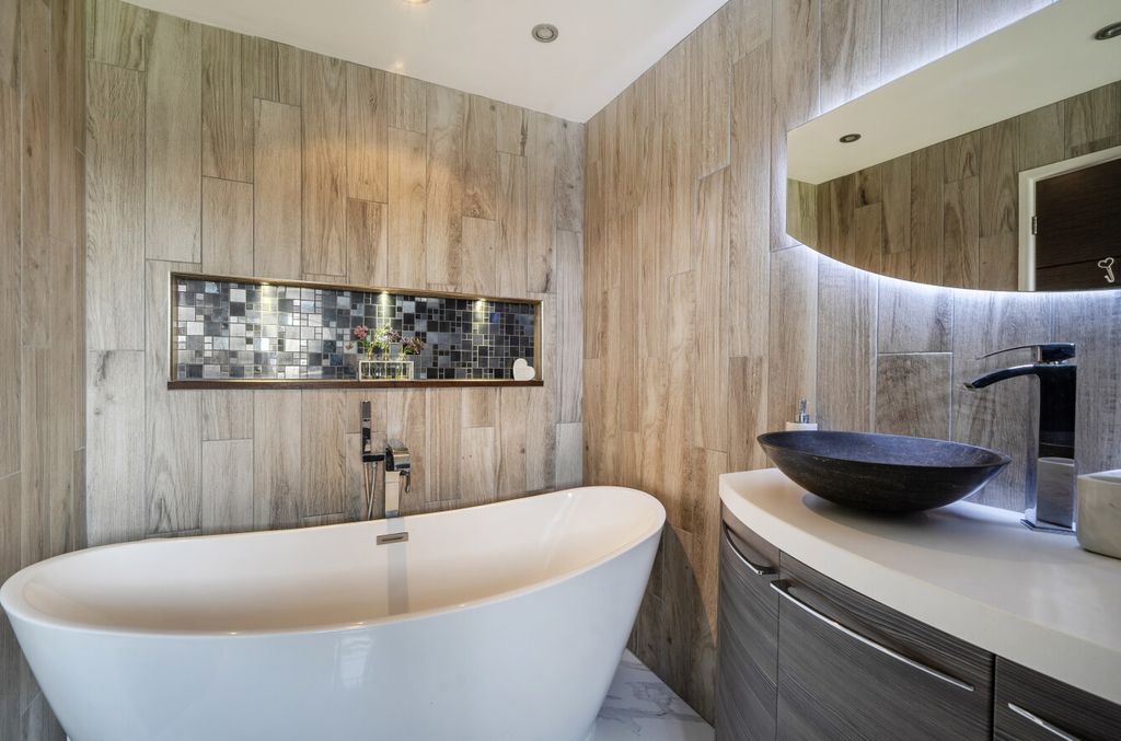 Additional image 21 of 4 bed detached house for saleKents Close, South Chard, Chard, Somerset TA20