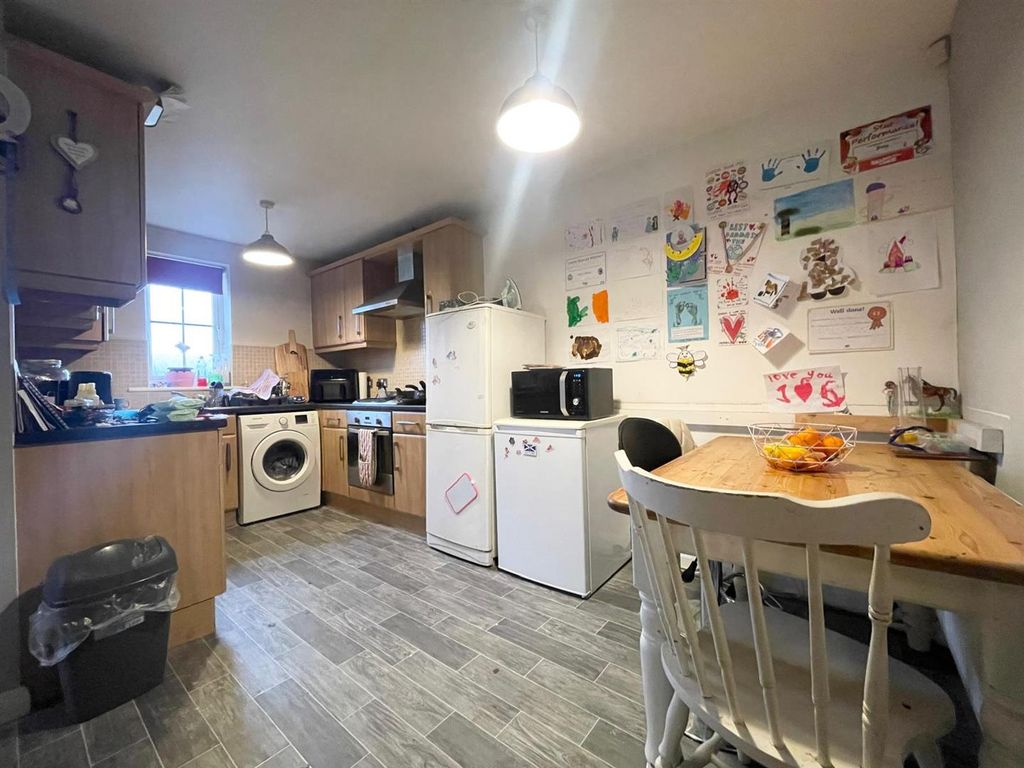 Additional image 4 of 2 bed flat for saleGreenbrook Road, Burnley BB12