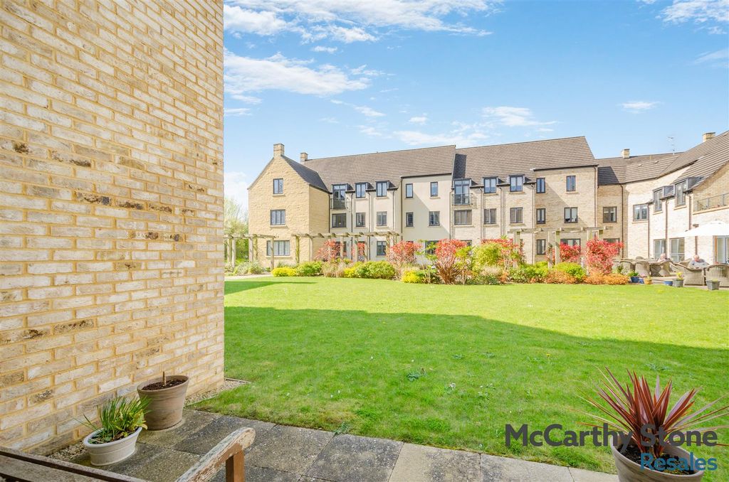 Additional image 27 of 1 bed flat for saleTrinity Road, Chipping Norton, Oxfordshire OX7