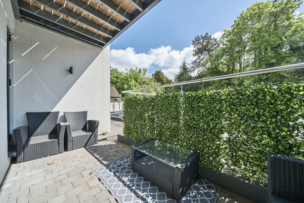 Additional image 8 of 2 bed flat for saleSouthill Road, Chislehurst BR7