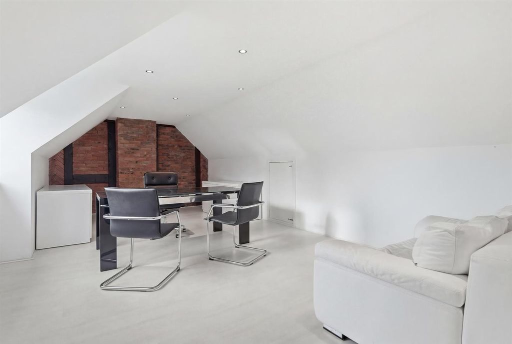 Additional image 32 of 6 bed detached house for saleBromley Lane, Chislehurst BR7