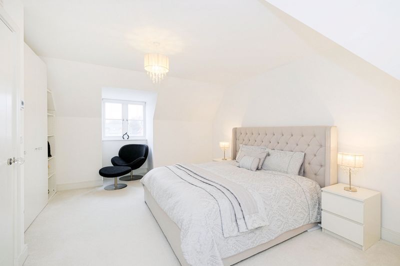 Additional image 27 of 5 bed detached house for saleHigh Road, Chigwell IG7