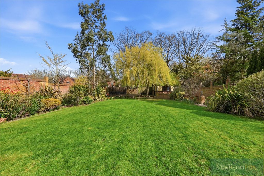 Additional image 38 of 6 bed detached house for saleTomswood Road, Chigwell IG7