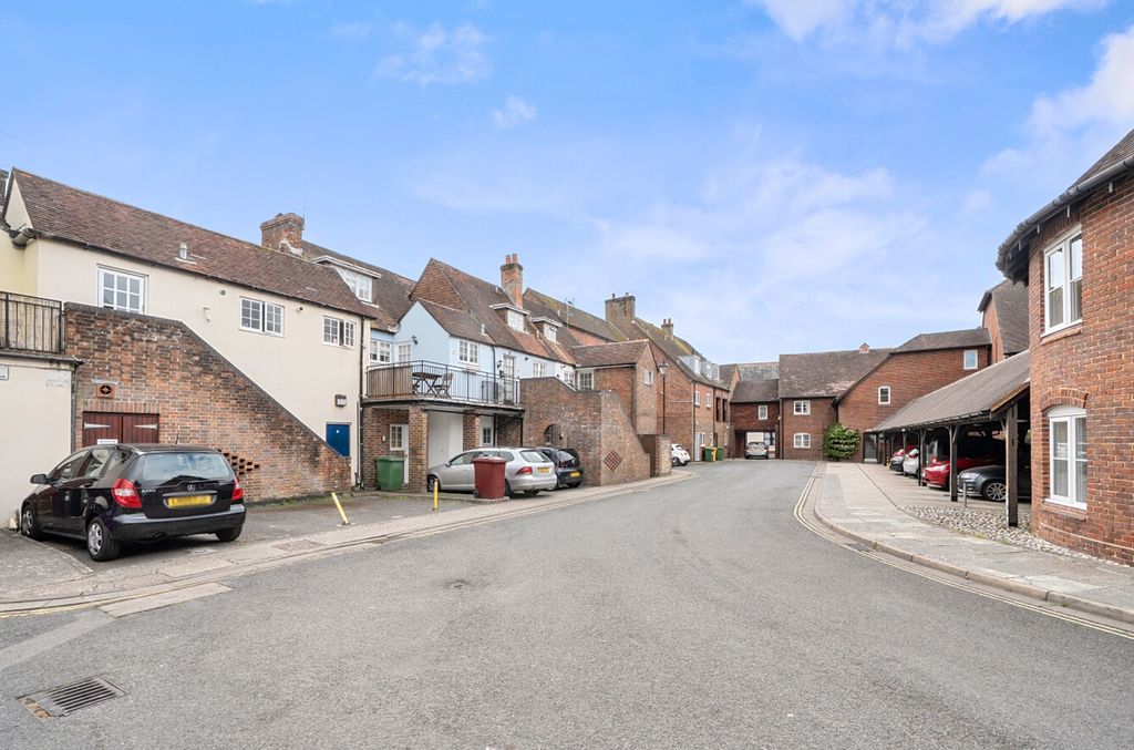 Additional image 16 of 3 bed flat for saleChapel Street, Chichester PO19