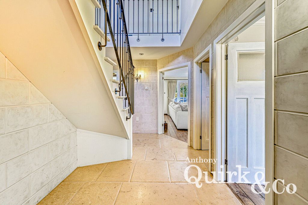 Additional image 19 of 4 bed detached house for saleHannett Road, Canvey Island SS8