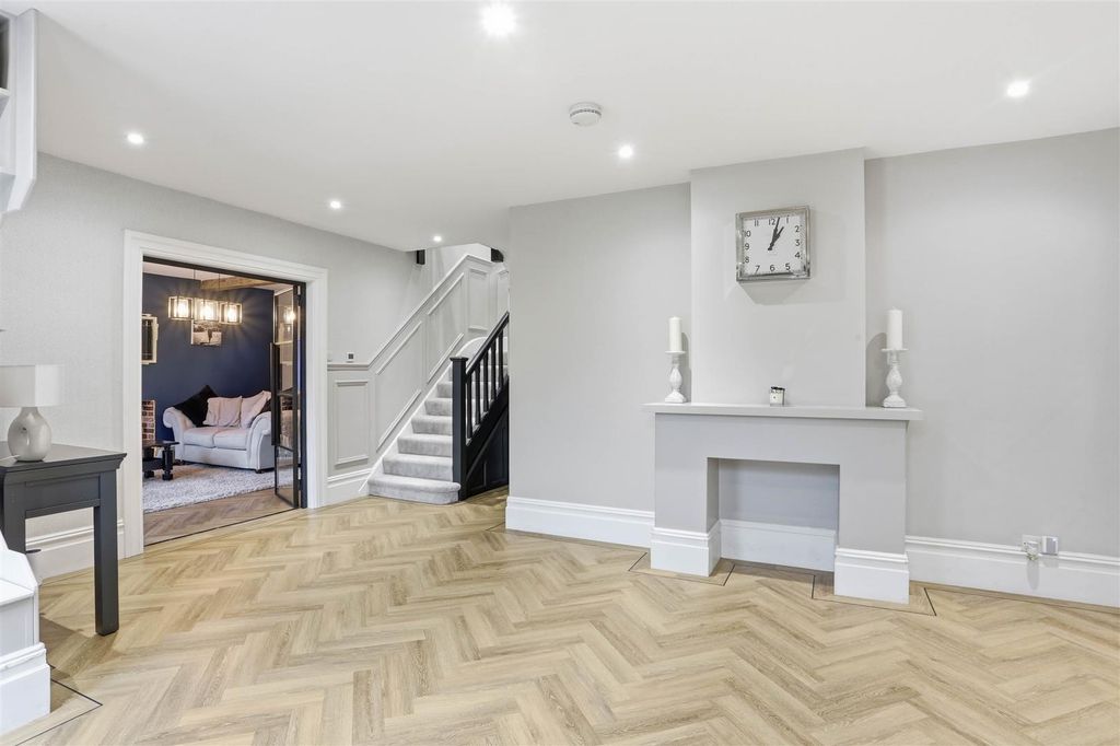 Additional image 8 of 7 bed detached house for saleWest Way, Carshalton SM5
