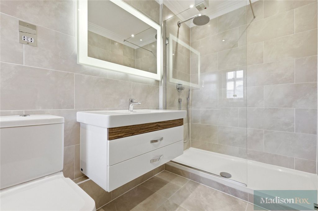Additional image 44 of 5 bed detached house for saleHainault Road, Chigwell, Essex IG7