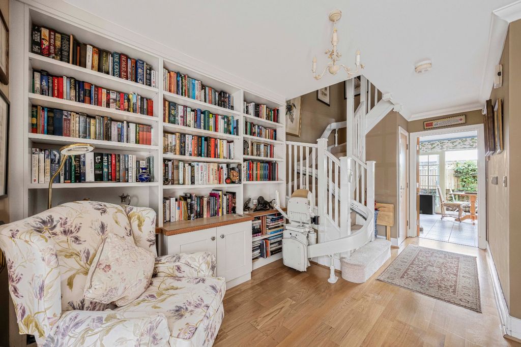 Additional image 3 of 3 bed detached house for saleBingham Close, Cirencester, Gloucestershire GL7