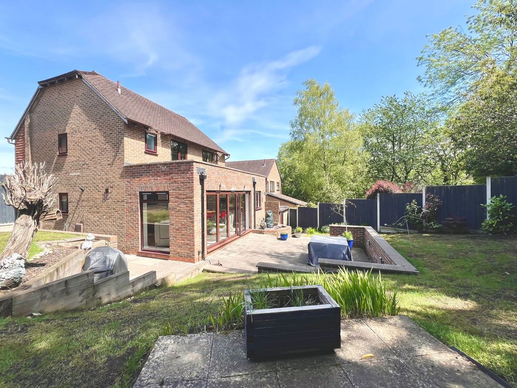 Additional image 26 of 4 bed property for saleFagus Close, Chatham ME5