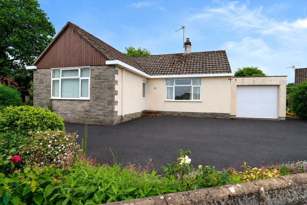 2 bed detached bungalow for saleDartmoor View, Chulmleigh, Devon EX18