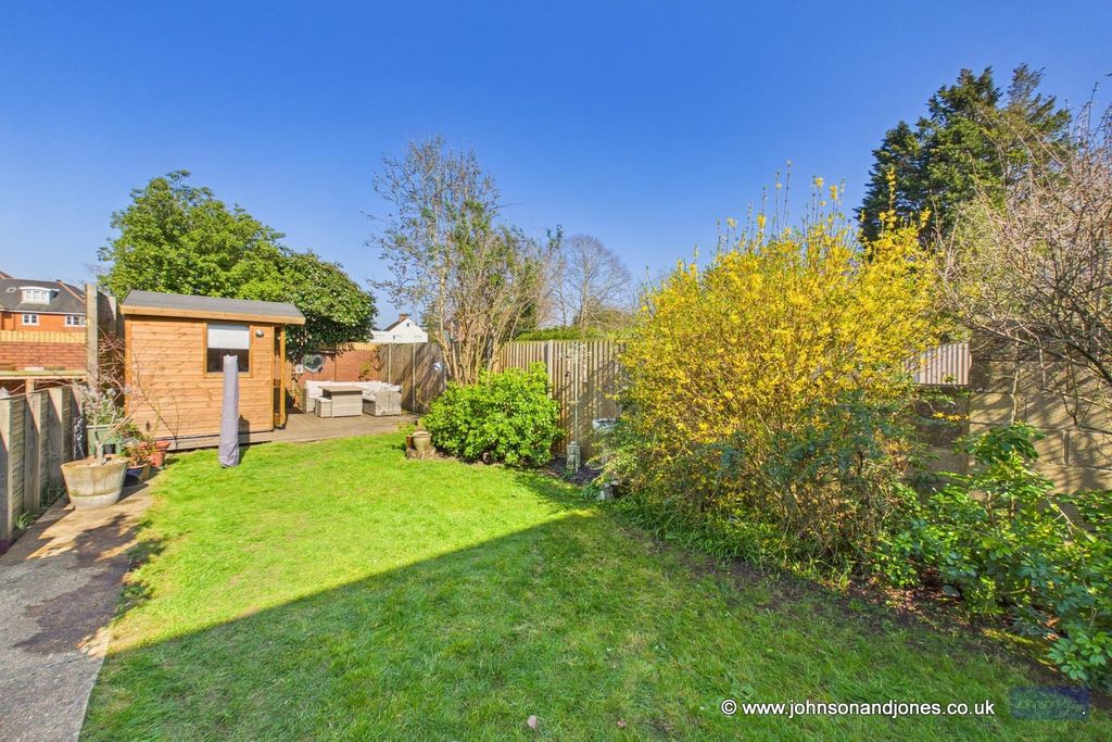 Additional image 14 of 2 bed maisonette for saleHorsell Court, Chertsey KT16