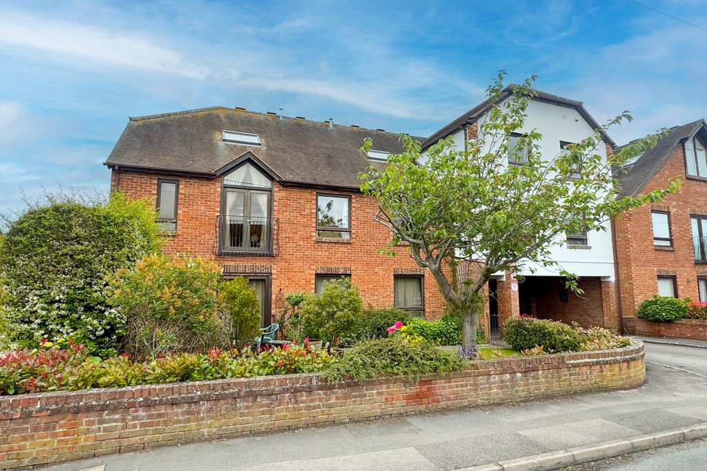 Additional image 13 of 3 bed flat for saleCroft Road, Thame OX9