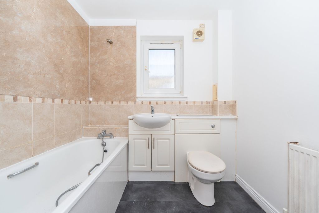 Additional image 8 of 2 bed flat for saleMill Street, Kirkcaldy KY1