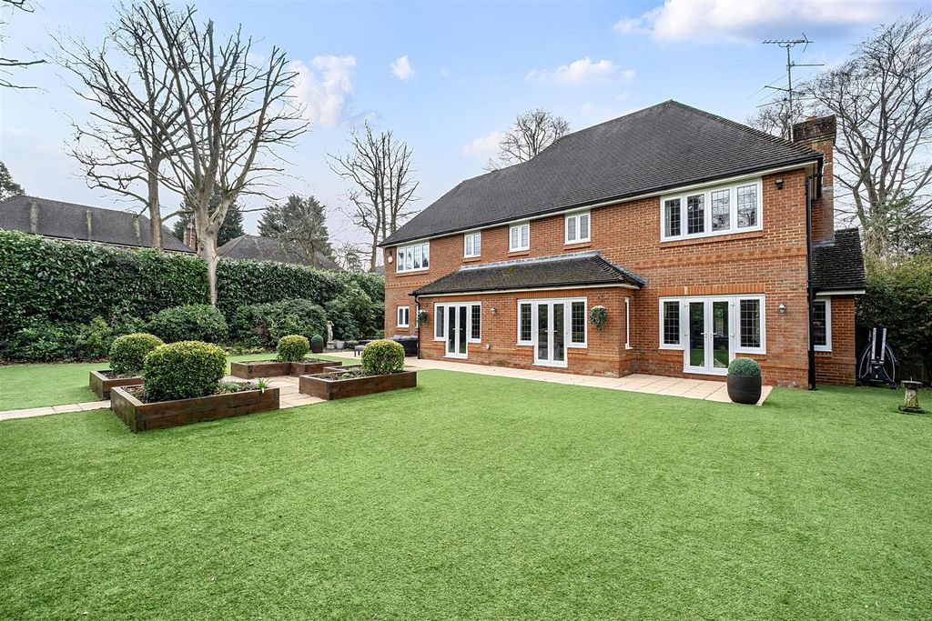 Additional image 5 of 5 bed detached house for saleGolf Drive, Camberley GU15