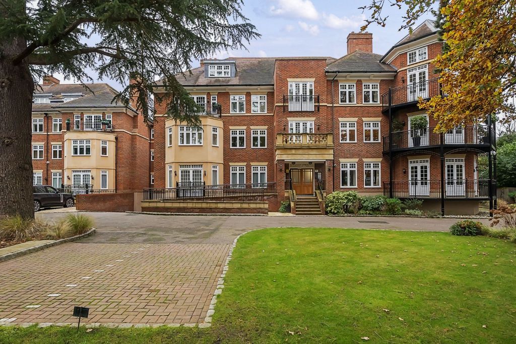 Additional image 13 of 2 bed flat for saleWorsley Grange, Kemnal Road, Chislehurst, Kent BR7