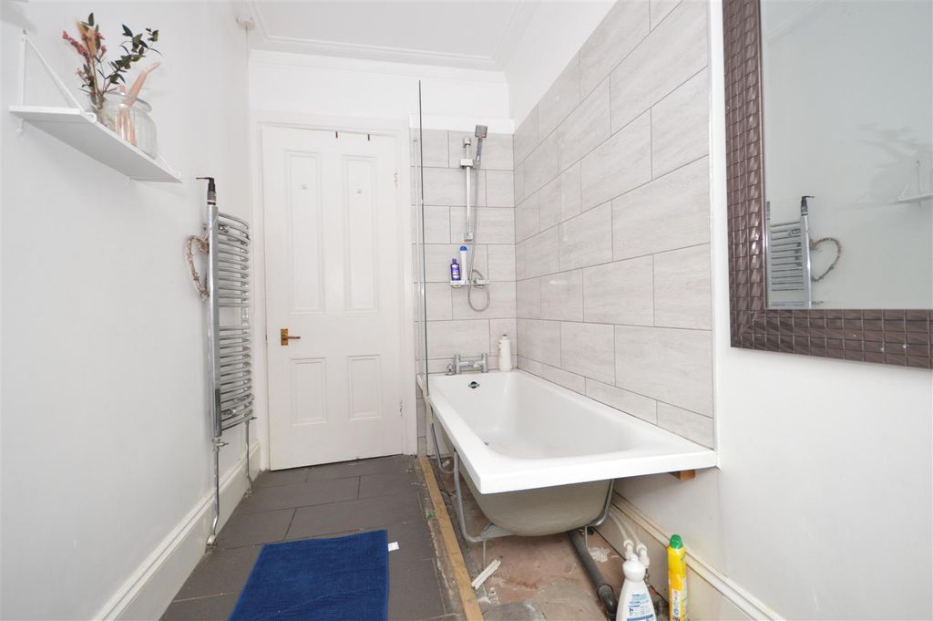 Additional image 9 of 4 bed detached house for saleLumley Street, Castleford WF10